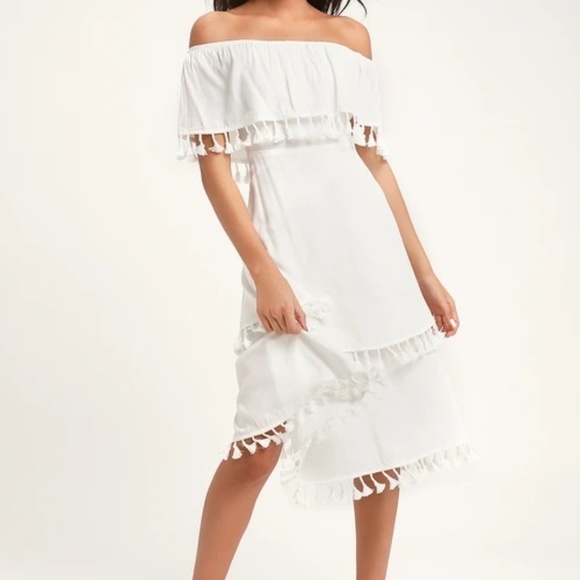 Lulus Dresses & Skirts - Lulu's Pensacola White Tassel Midi-Dress NWT